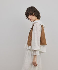 GRACE CONTINENTAL フェイクスウェードジレ