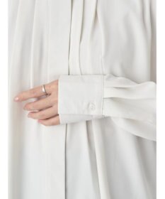 earth music&ecology ノーカラーフロントタックブラウス