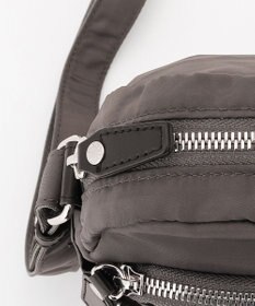 Y'SACCS ポリエステルツイル ポシェット