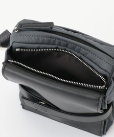 Y'SACCS ベルトスクエアミニマムショルダーバッグ