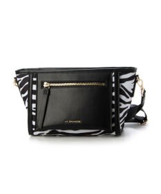 LA BAGAGERIE リサイクルレザー　フラップショルダー