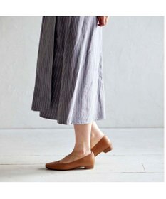 ing <ing>スクエアトゥVカットパンプス