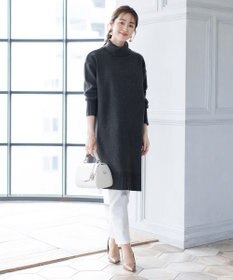 Tiaclasse 【洗える】華のあるニットタートルワンピース