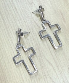 WEGO LBIGモチーフピアス