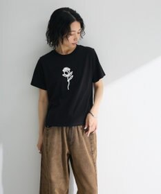 Green Parks ・ＤＯＵＢＬＥ　ＦＬＡＧＳ　ローズチェーン刺繍ＴＥＥ