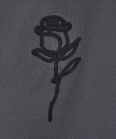 Green Parks ・ＤＯＵＢＬＥ　ＦＬＡＧＳ　ローズチェーン刺繍ＴＥＥ