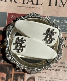 WEGO Lメタルロゴパテッドバレッタ