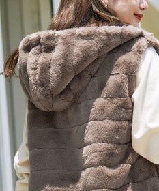 Tiaclasse 【2WAY】着回し自由のリバーシブルキルトフェイクファーベスト