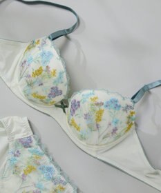 une nana cool ボタニカル柄のレースが華やか Botanic Garden