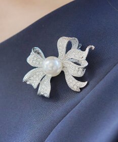 Tiaclasse ウェーブリボン ブローチ