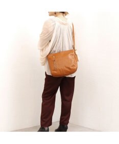 UNBILLION アトランタ ATLANTA / 牛革縦ファスナーショルダー