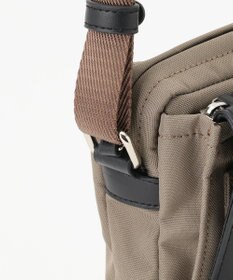 Y'SACCS ベルトスクエアミニマムショルダーバッグ