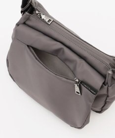 Y'SACCS 【Y’SACCS vous et】フロントファスナーショルダー