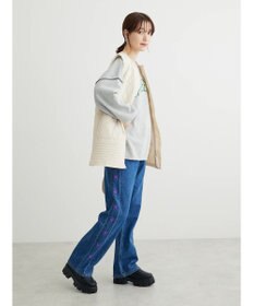 Green Parks ・Ｄｏｕｂｌｅ　Ｆｌａｇｓ　チョウチョ刺繍フレアデニム