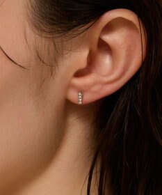 Phoebe 〈金属アレルギー対応〉シャイニースリムセラミックポストピアス　シルバー/ニッケルフリー