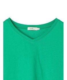 earth music&ecology ＶネックＴシャツ（汗じみ防止）