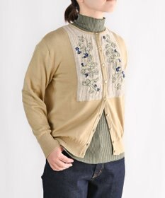 muuc 〈細番手の高級綿糸コットンコーマ糸〉〈洗練された繊維だけを残した滑らかな肌触り〉スミレ押し花刺繍のカーディガン