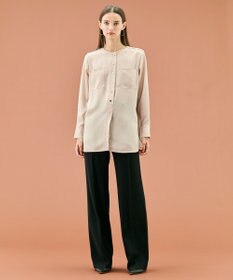 BEIGE， 【WEB限定・洗える】CLARION / ゴールド釦クルーネックブラウス