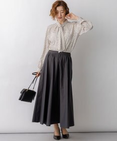 23区 【先行予約】ランダムドットプリント タックブラウス