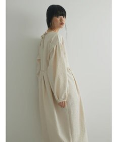 Green Parks armonia. エンボスタックコクーンワンピース