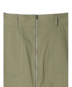 Green Parks フロントＺＩＰセミフレアスカート