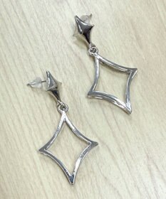 WEGO LBIGモチーフピアス