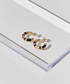 AMERICAN HOLIC ハーフカラーフープピアス