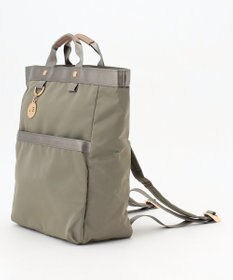 LA BAGAGERIE チャーム付き　ナイロンリュック