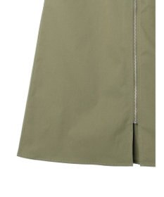 Green Parks フロントＺＩＰセミフレアスカート