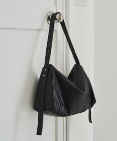 russet トライアングルショルダーバッグ(CE-1675)