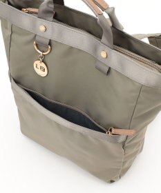 LA BAGAGERIE チャーム付き　ナイロンリュック