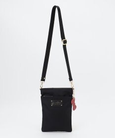 LA BAGAGERIE 【LA BAGAGERIE×HELLO KITTY】リボンチャーム付き　スクエアポシェット