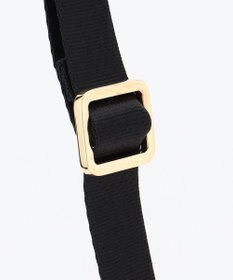 LA BAGAGERIE 【LA BAGAGERIE×HELLO KITTY】リボンチャーム付き　スクエアポシェット