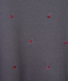 Green Parks ・ＤＯＵＢＬＥ　ＦＬＡＧＳ　ハート刺繍リブロンＴＥＥ