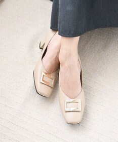 Pointer 日本製 バックルモチーフスクエアトゥパンプス