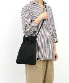 FOLNA RD ソフトレザー巾着ショルダーバッグ