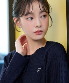 Tiaclasse ワンポイント刺繍ケーブルカーディガン