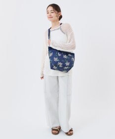 LeSportsac BUCKET TOTE/フローラルブルームズネイビー