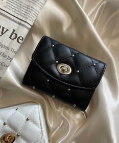 WEGO スタッズキルティングウォレット