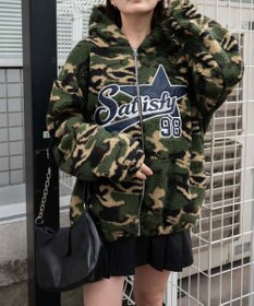 WEGO 迷彩ロゴボアパーカー