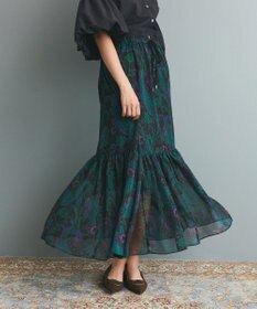 GRACE CONTINENTAL ラメストライププリントスカート