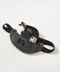 23区GOLF 【UNISEX】モノグラムボディバッグ　ペットボトルも入る！タウンユースにもおすすめ ブラック系5