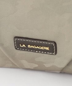 LA BAGAGERIE シャドージャカード ショルダーバッグ