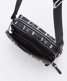 Y'SACCS ドローイングチェック ショルダーバッグ