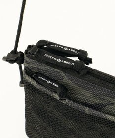 JOSEPH ABBOUD MOUNTAIN 【UNISEX】ECO撥水 3Ｄエンボスストレッチ サコッシュ