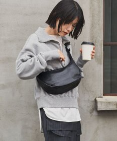 russet ＜ブランド人気No.1ショルダー＞ソフトレザーラウンドショルダーバッグ(CE-1326-WEB)