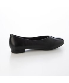 ing <ing>Vカットフラットパンプス