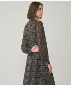 GRACE CONTINENTAL チェーンチェックプリントワンピース