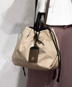 style code 【PADMA/パドマ】カードケース付　ナイロン巾着トートバッグ