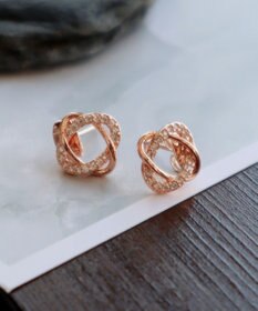 Tiaclasse 【金属アレルギー対応】ストーンクロスタイニーピアス